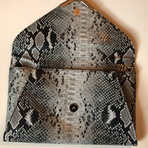 Vieta Clutch Snakeskin Print foldover Bag With Silvertone Hardware - Picture 2 of 7